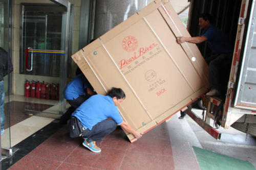 盐湖钢琴贵重工艺品无忧运